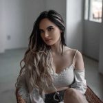 Эскортница Мия